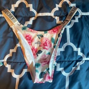 Shine strap Escondido Brazilian Bottom